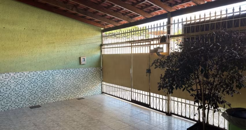 CASA A VENDA NA 406 SAMAMBAIA NORTE - OPORTUNIDADE