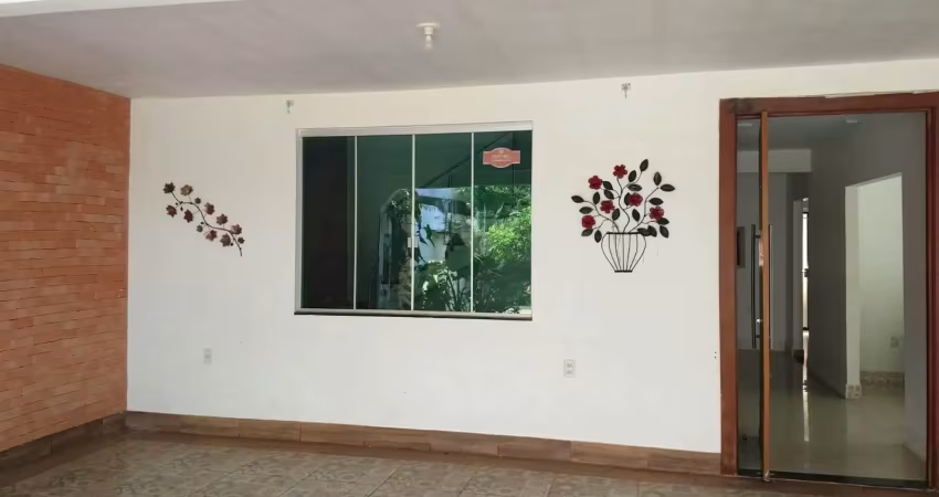 Vendo casa na qnd 54 taguatinga norte de 04 quartos e 04 suítes