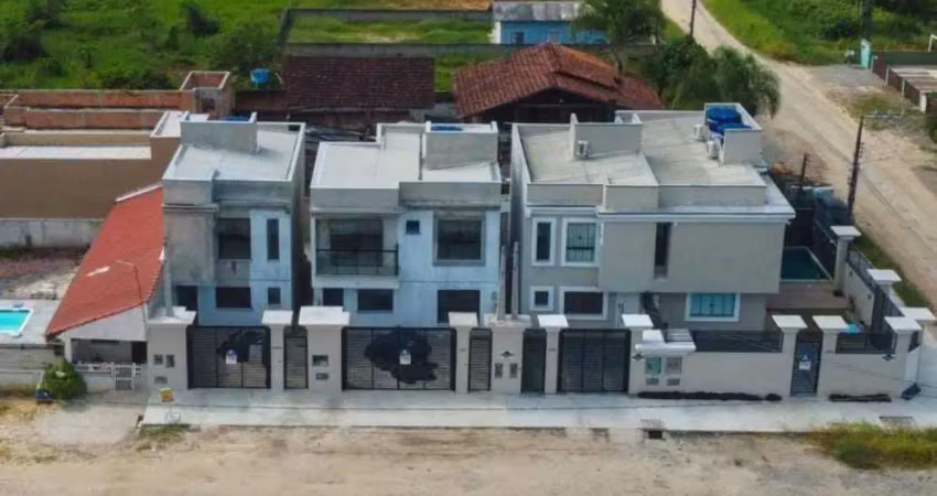 Sobrado a venda com 02 suítes - Residencial Santorini - Barra do Saí