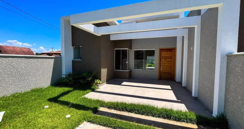 Casa NOVA a 500 metros do MAR - Barra do Saí