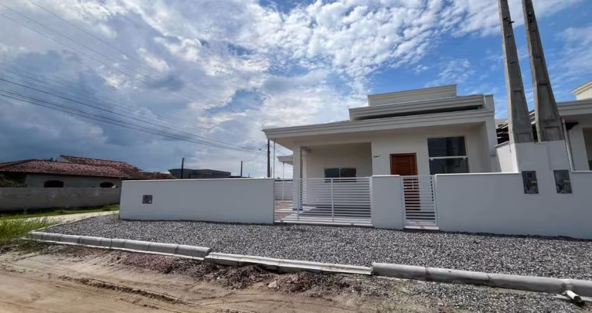 Casa com 3 quartos à Venda em excelente região no Itapema do Saí - Itapoá