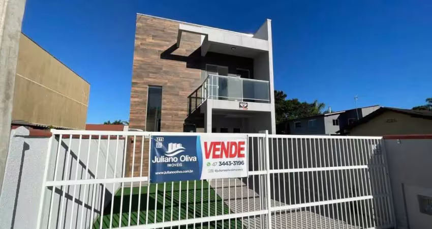 Sobrado á Venda com Piscina, Bamerindus