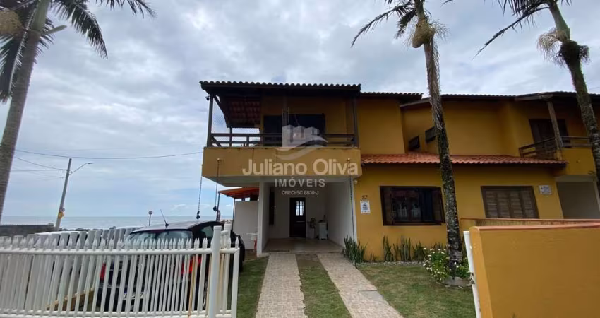 Sobrado Frente Mar Na Praia de Itapoa