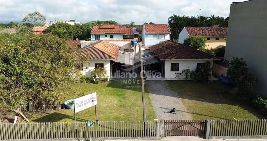 Imóvel comercial á Venda - Na Avenida Celso Ramos
