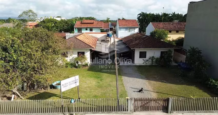 Casa com 6 quartos à venda na Avenida 563 Celso Ramos, Cambijú, Itapoá