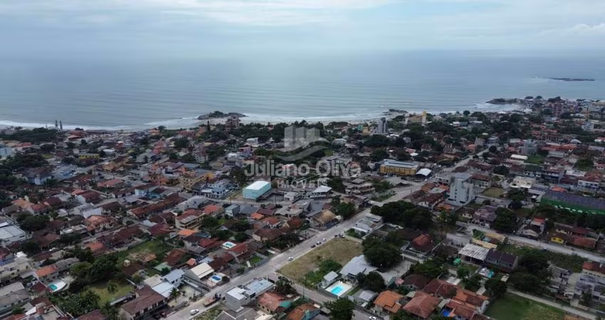 Terreno de Esquina Poucos Metros do Mar na Praia de Itapoá