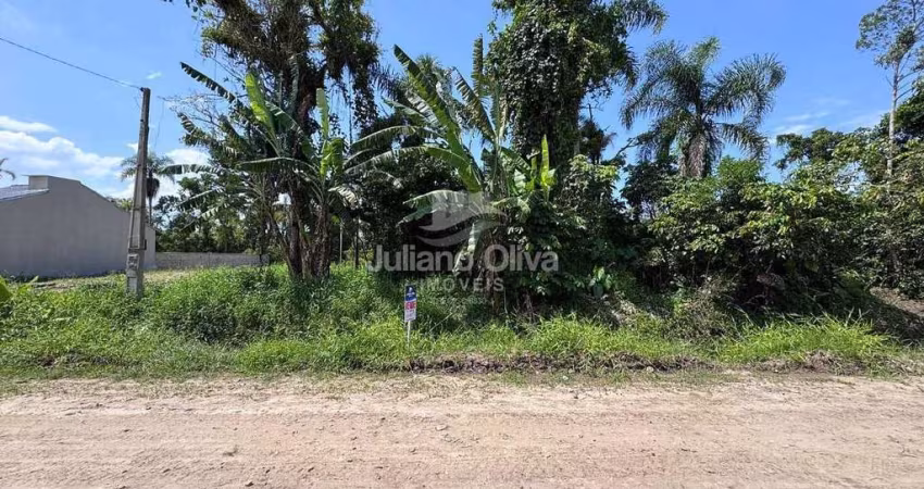 Terreno de 360 m² no Bairro Barra do Saí