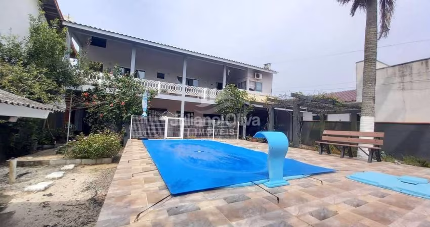 Sobrado Com 4 Dormitórios à Venda, 198,60 M² Por R$ 480.000,00 - Itapoá/SC