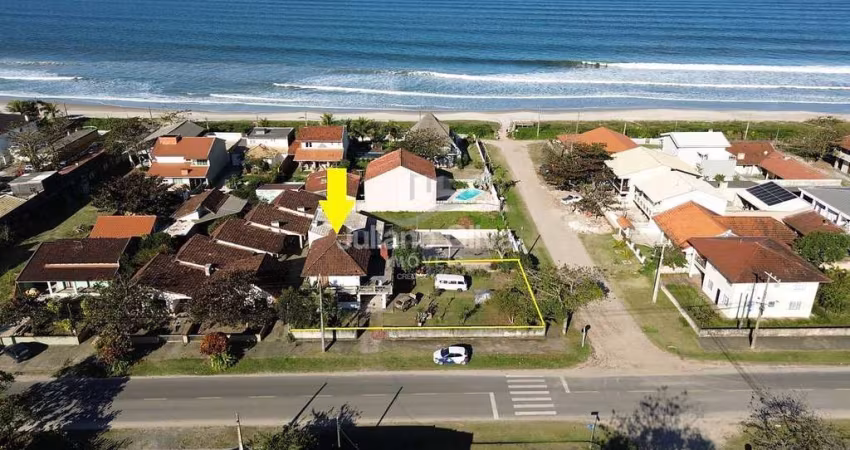 Sobrado a Apenas 90 Metros do Mar, Barra do Saí - Itapoá/SC