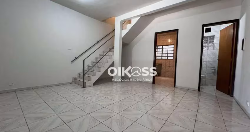 Sobrado para alugar, 110 m² por R$ 2.000,00/mês - Jardim Colonial - São José dos Campos/SP