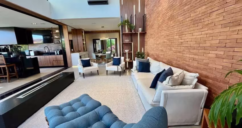 Mansão com tres suites à venda, 350 m² por R$ 0 - Lago Azul Condomínio e Golfe Clube - Araçoiaba da Serra/SP