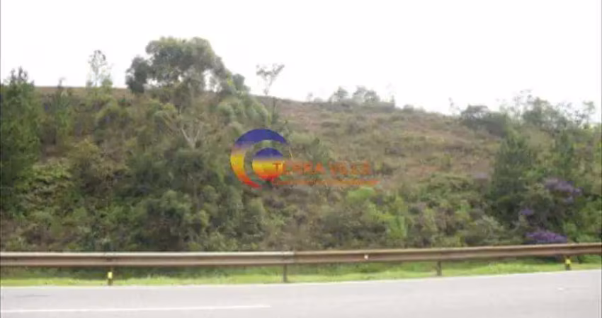 Terreno à venda no Mombaça, São Roque 