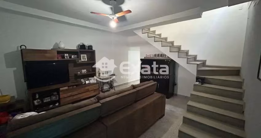 Casa padrão à venda no Jardim São Guilherme, Sorocaba: 02 dormitórios, 02 banheiros, garagem coberta e mais!