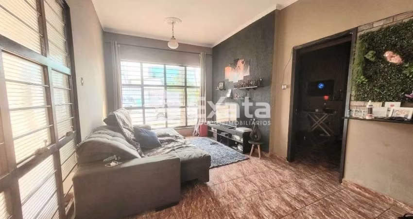 Casa térrea à venda com 3 dormitórios no bairro Além Ponte em Sorocaba