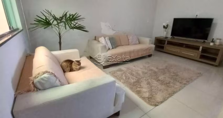LINDA CASA ASSOBRADADA