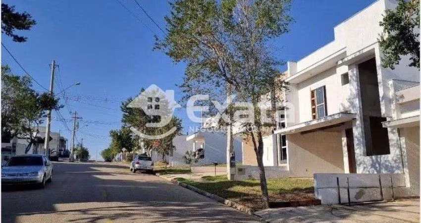 Casa em Condomínio em fase de acabamento