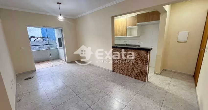 Apartamento com suíte para venda na Vila Baãro