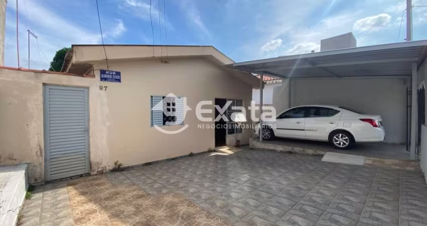 Casa de 3 dormitórios para locação na Vila Fiori