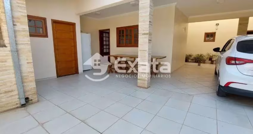 Casa de Alto Padrao com 3 Dormitorios sendo 2 suites em Votorantim Park II