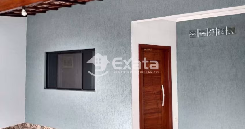 Excelente Casa à Venda no Jardim Santa Lúcia, Sorocaba - 2 dormitórios, 1 suíte