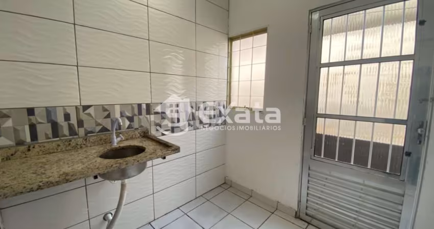 Kitnet para locação no Jardim J S Carvalho