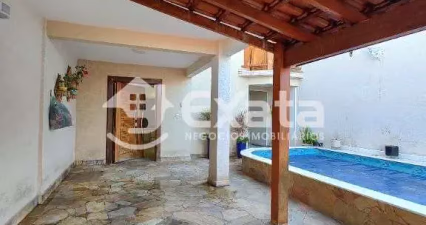 Casa com 3 quartos à venda na Rua Claudio Perrella, 165, Jardim Nápoli, Sorocaba