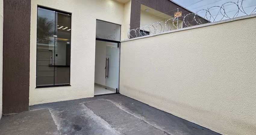 Linda casa, ótimo custo benefício e entrada reduzida