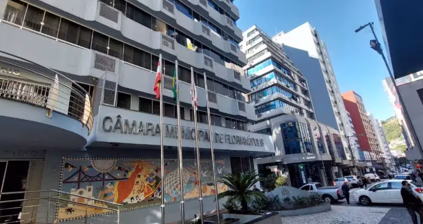 Vende-se sala /escritório/consultório comercial no centro, florianópolis/sc