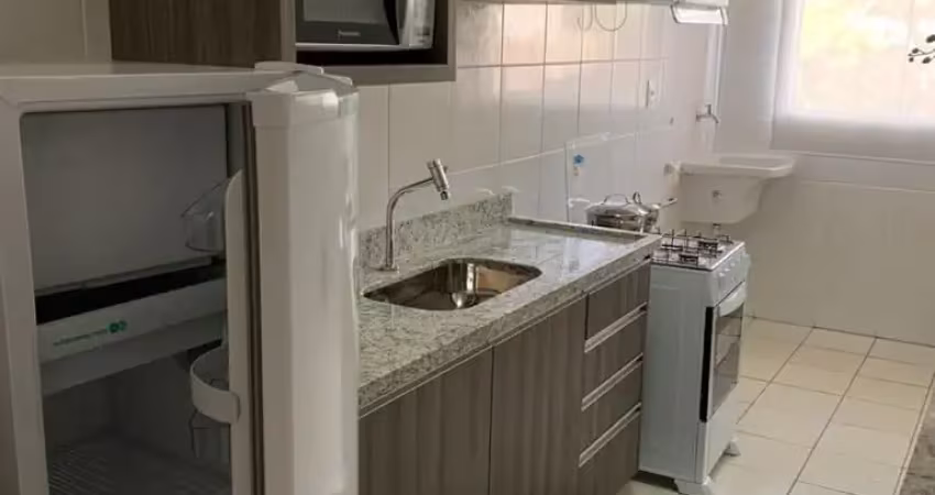As instalações de lazer incluem uma piscina ao ar livre, academia, salão de jogos, brinquedoteca, sauna e jacuzzi