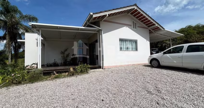 Casa à venda no bairro São Pedro em Guabiruba/SC