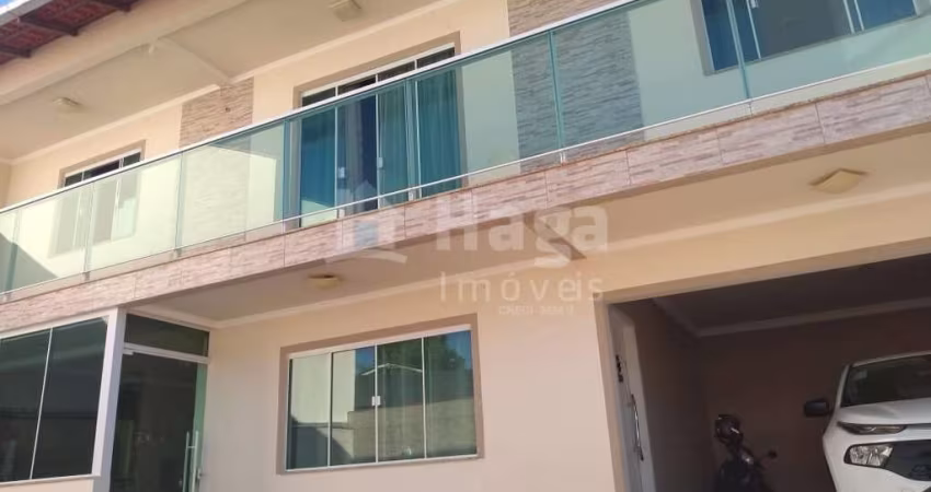 Casa à venda no bairro Baia em Itajaí/SC
