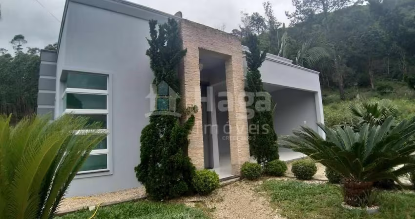 Casa à venda no bairro Lageado Baixo em Guabiruba/SC