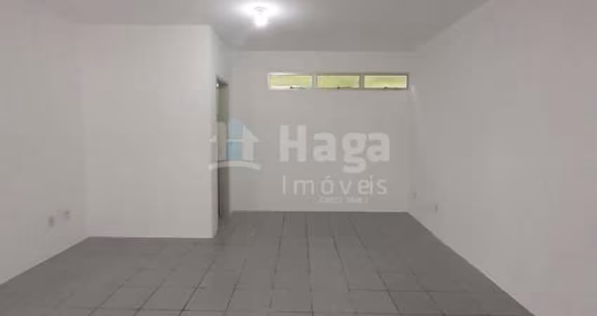 Sala Comercial para alugar no Bairro Azambuja em Brusque/SC