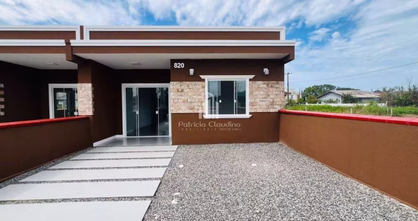 Casa com 03 dormitórios sendo (01 suíte)