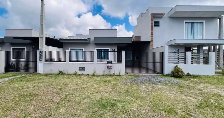 Casa com 03 dormitórios (sendo 01 suíte) no balneário saí mirim!