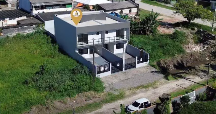 Sobrado com excelente padrão de acabamento 200m do mar!
