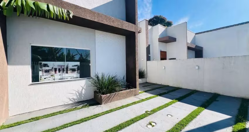 Casa com 02 dormitórios (sendo 01 suíte) e piscina na região central!