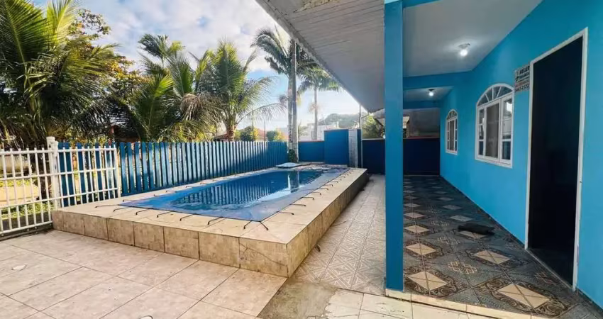 Casa com 3 quartos à venda na Rua 390, 122, Barra do Sai, Itapoá