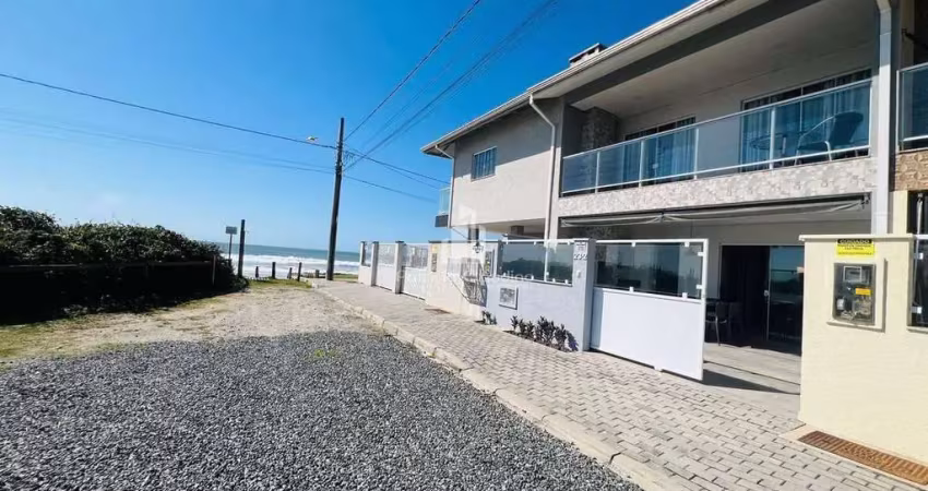 Casa com 3 quartos à venda na Rua 380 Getúlio Vargas, 23, Barra do Sai, Itapoá