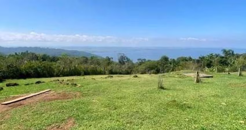 Sítio no Morro da Borussia com vista para cidade