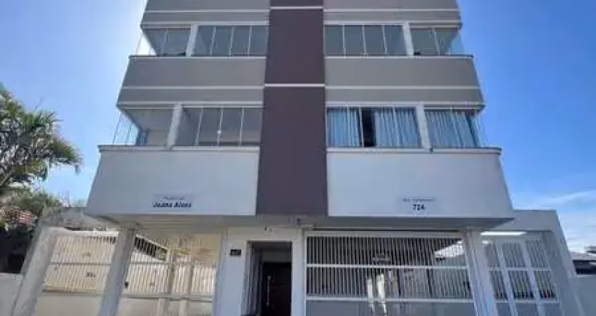 Excelente cobertura localizada no centro de tramandaí