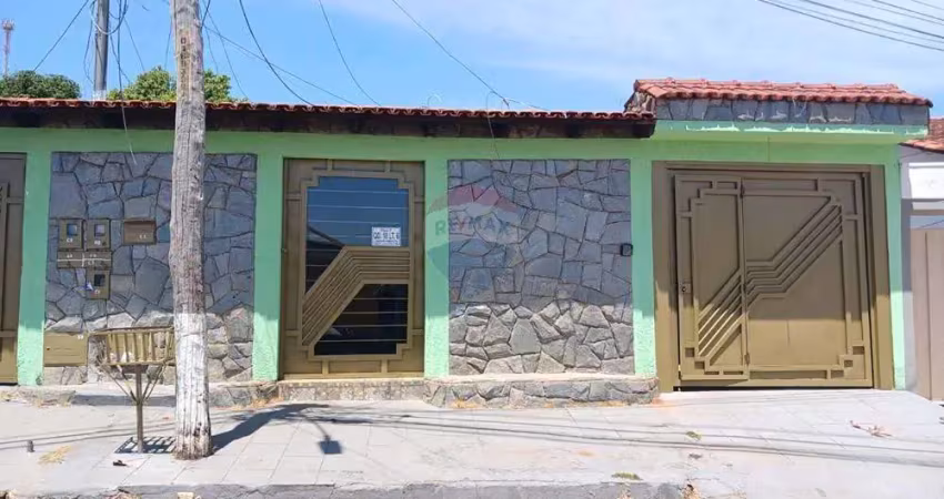 Casa com 3 quartos para alugar no Jardim América, Anápolis 