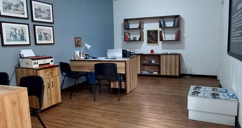 Prédio Comercial Madalena