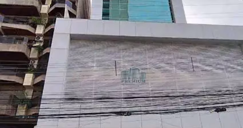 Sala comercial, 2 banheiros, cozinha e 1 vaga- centro