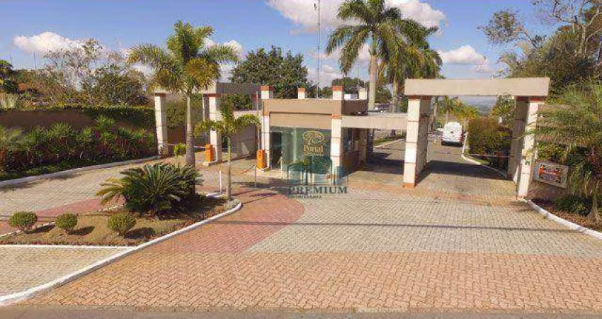 Terreno de 732m2 em Condomínio Fechado