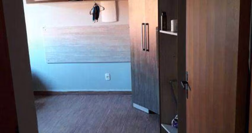 Sobrado com 4 dormitórios à venda, 79 m² por R$ 370.000,00 - Conjunto Habitacional Castro Alves - São Paulo/SP