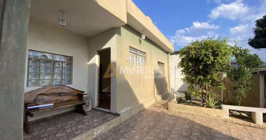 Casa com 3 Quartos à venda, 215mt² - Betânia-BH