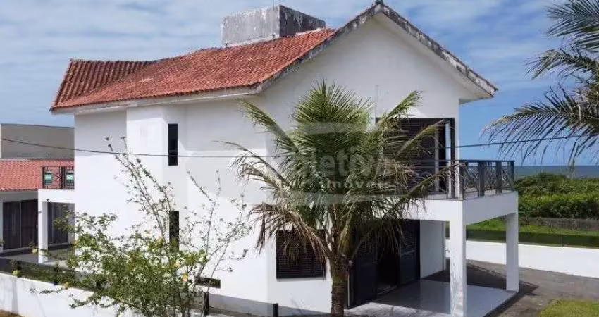 Casa com 4 quartos à venda na Rua Guaraniaçu, 309, Coroados, Guaratuba