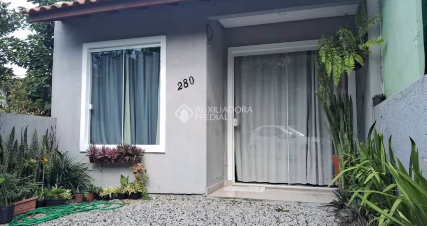 Casa com 2 quartos à venda na Servidão Thomazia Rita da Silveira, 280, São João do Rio Vermelho, Florianópolis