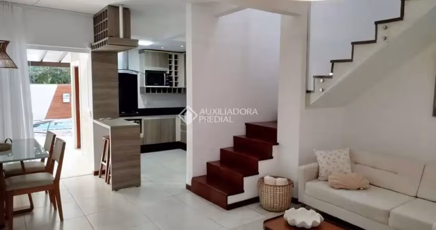 Casa com 3 quartos à venda na Rua João de Barro, 203, Canasvieiras, Florianópolis
